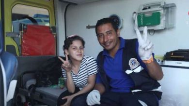 صورة وصول أطفال مصابين بالسرطان من غزة إلى مصر عبر معبر رفح تمهيدا لعلاجهم
